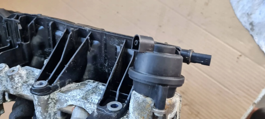 фото №15, S6 c7 4g lift коллектор всасывающий воздуха левый 4.0 tfsi 079133109bb s7 4g