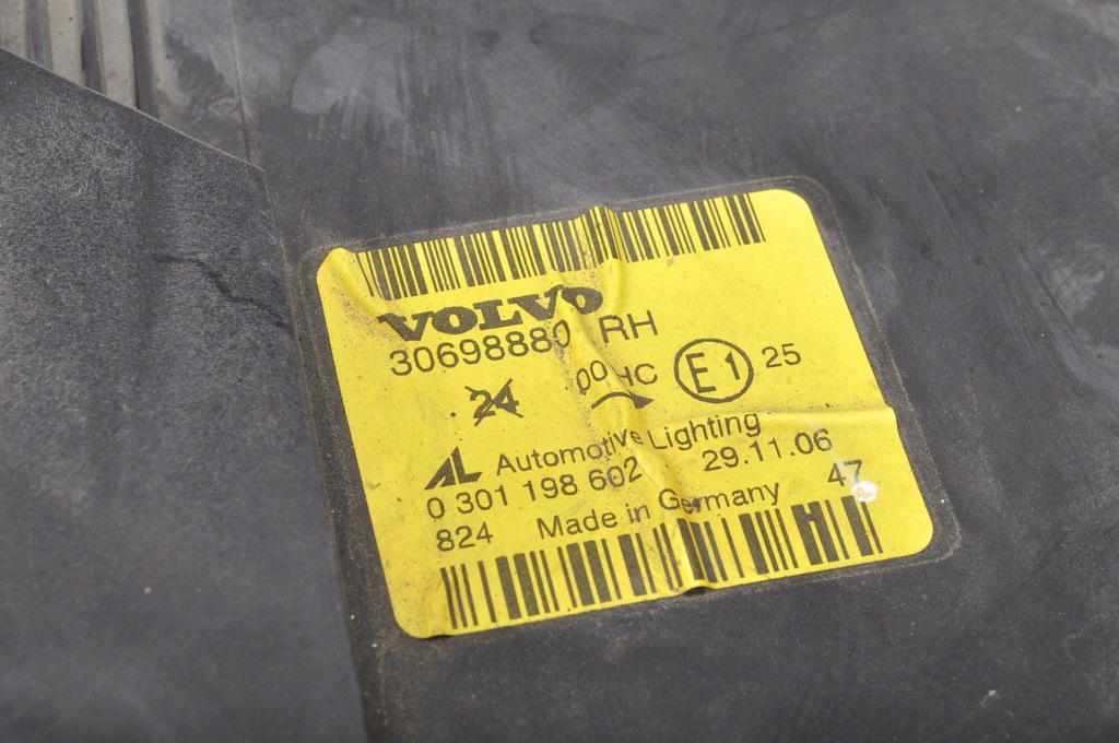 фото №10, Volvo s40 ii лампа правая передняя правый перед euro