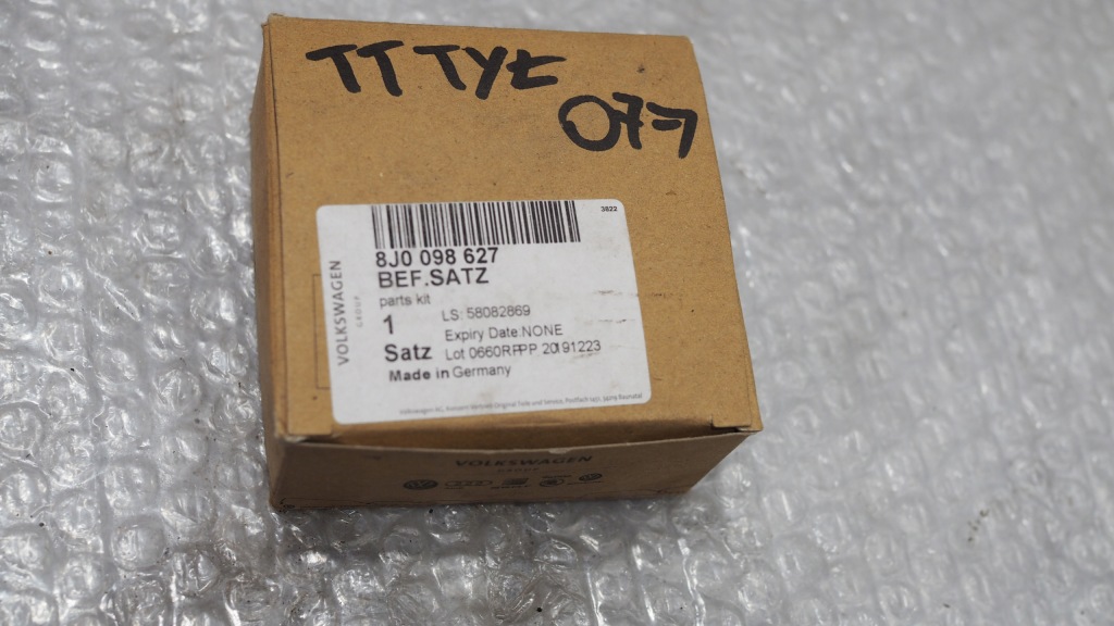 Купити Набір монтажний бампера задня audi tt 07-