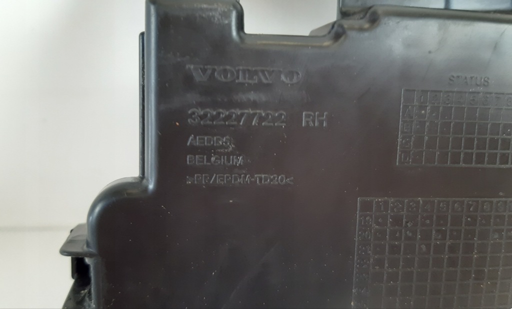 фото №2, Volvo v60 ii кронштейн радара праве 32227722