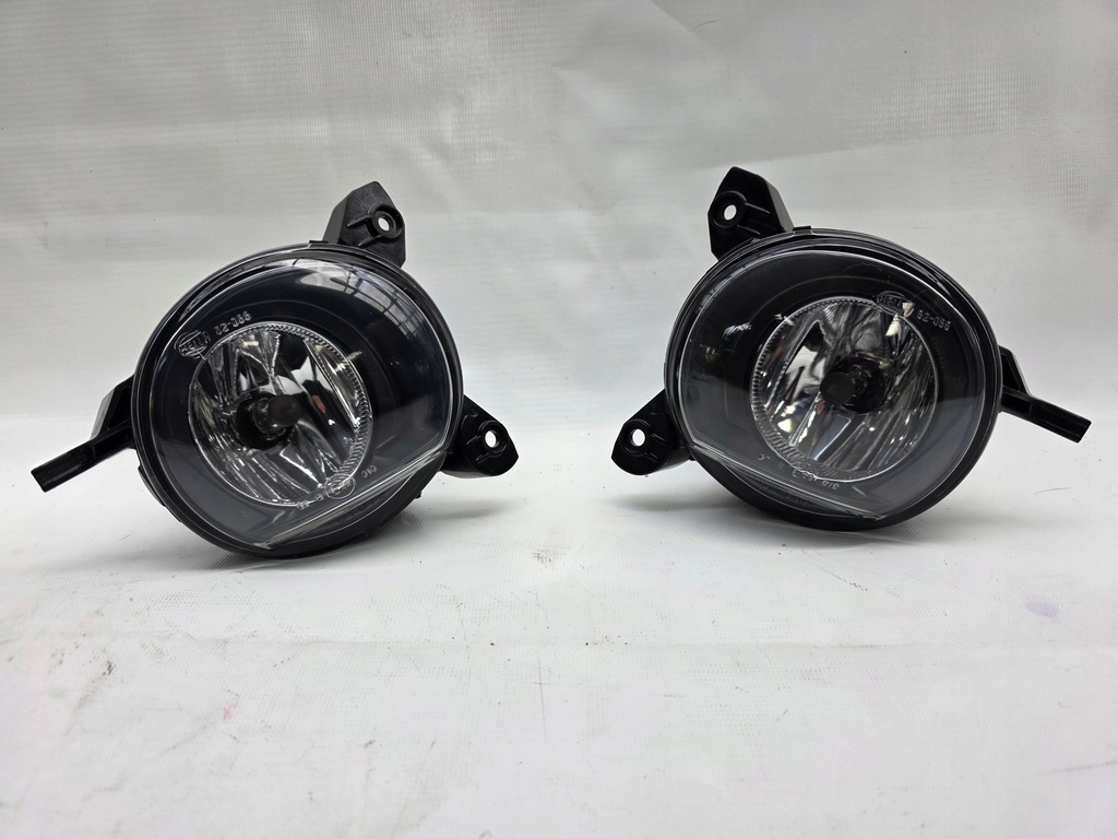 фото №1, Toyota corolla e21 verso противотуманные фары