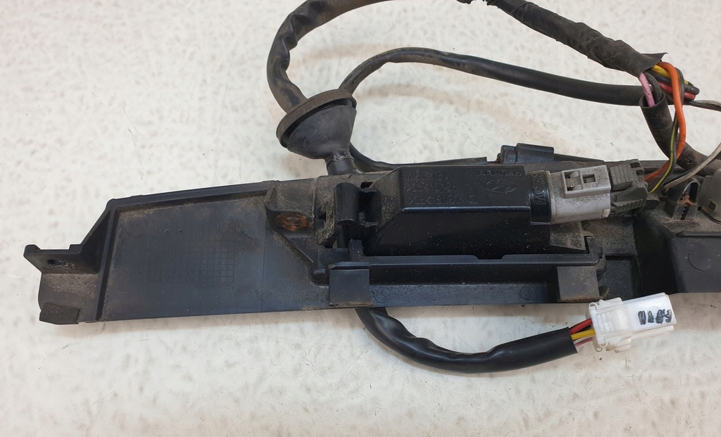 фото №6, Hyundai ix35 накладка крышки задний камера oryg