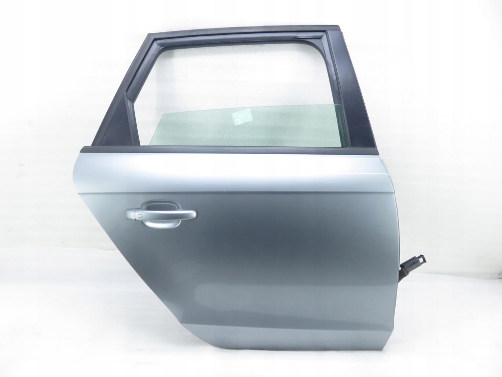 Купить Дверь правый задний  audi a4 b8 avant 2007-2015 ly7g