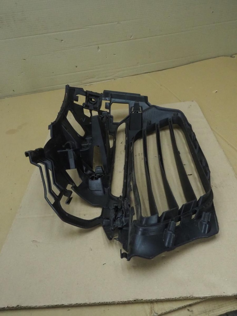 Porsche cayman boxster 982 718 решётка бампера правый  перед 982807684 Оригинал