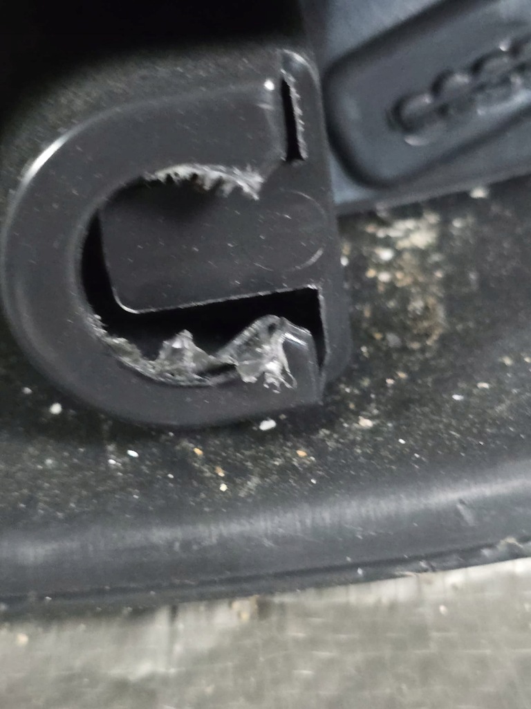 фото №16, Audi a3 s3 8v sline 2017 перед сторона ліва обшивки двері 8v4867105b