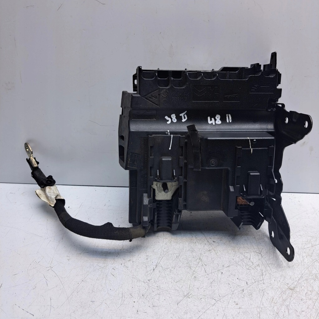 Купить Модуль предохранитель amumulatora peugeot 408 9822465180