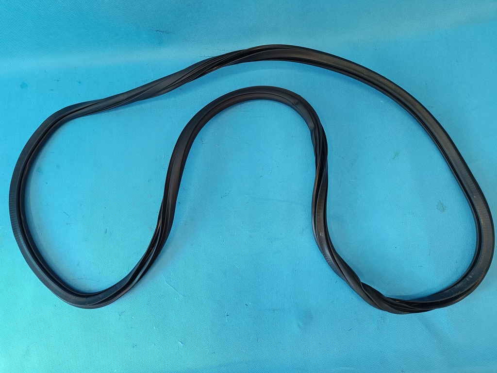 фото №1, Audi q5 fy lift 2.0 tdi 150kw 2022 r прокладка двері правий задня 80a833721d