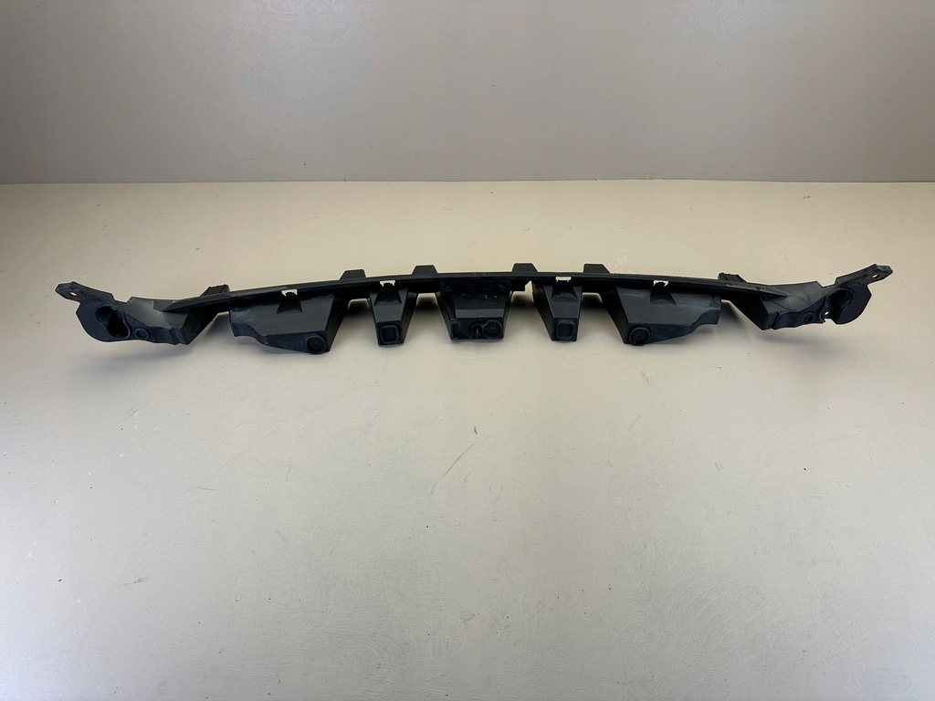 фото №9, Jaguar f-pace 16r- напрямна задня кронштейн бампера задні hk83-17e855-ad