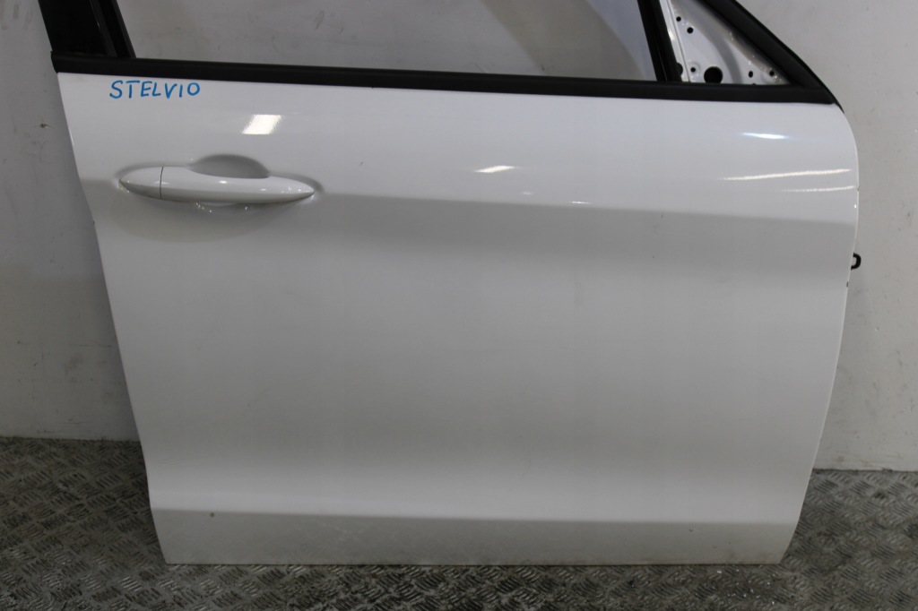 фото №2, Дверь правый перед передние alfa romeo stelvio