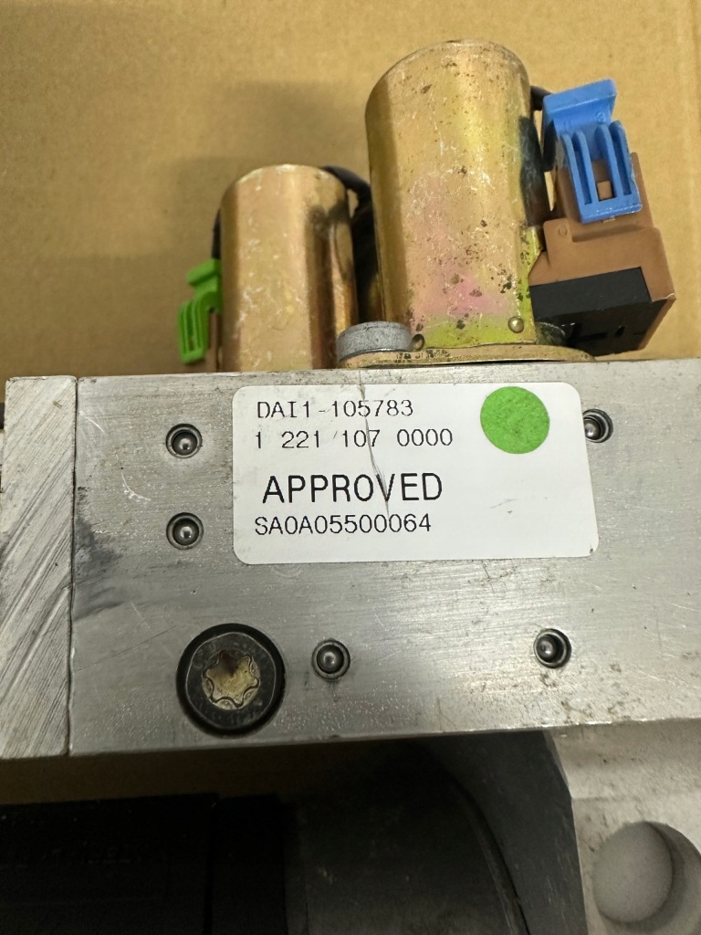 Saab 93 ii насос дах гідравлічна 12211070000 9-3 в Україні