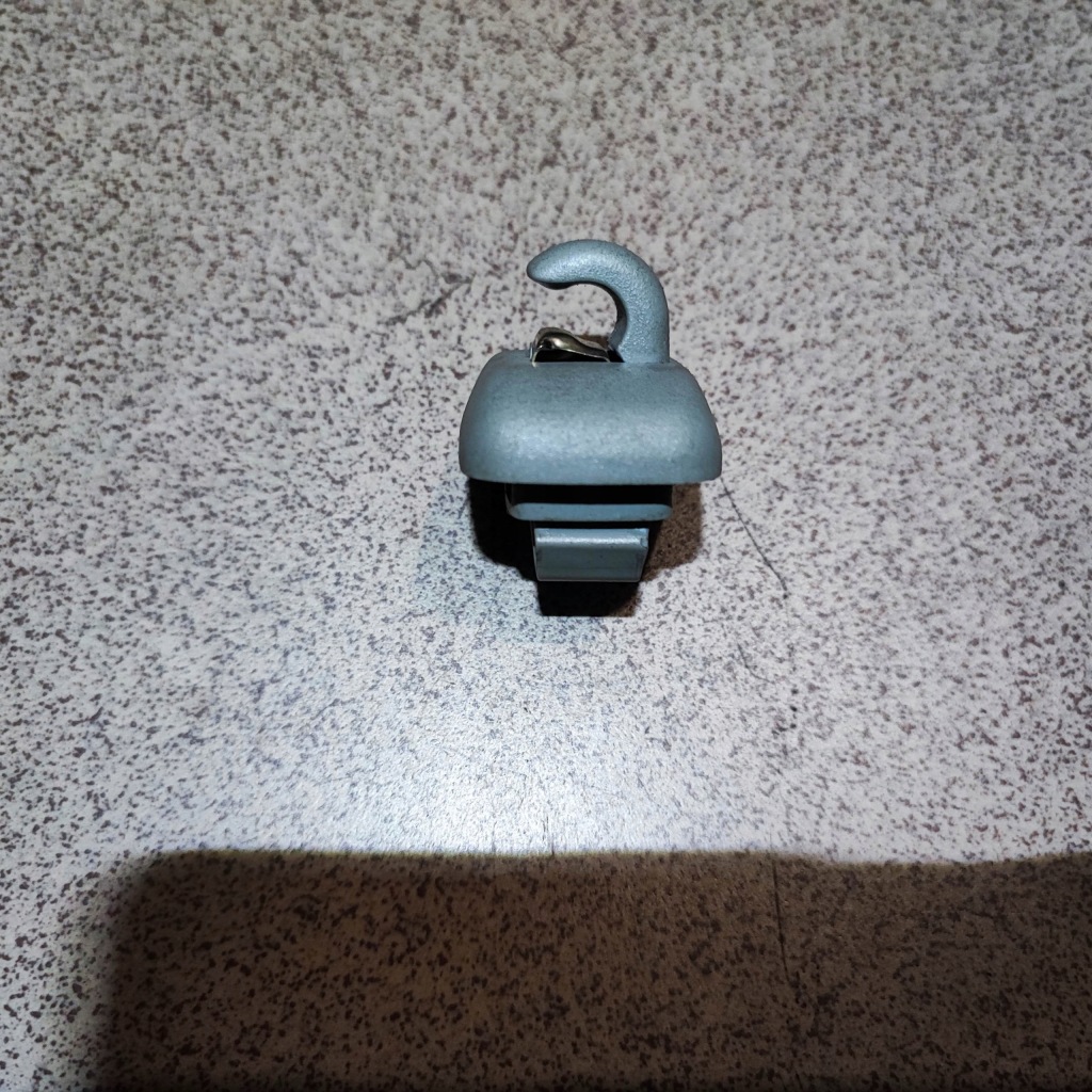 фото №3, Кронштейн козырёк защита солнцезащитный audi a6 c5