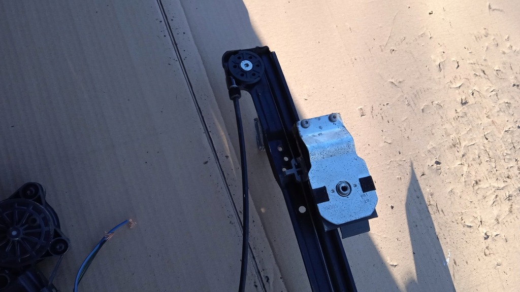 фото №12, Mini one r56 механизм моторчик стекло перед правый