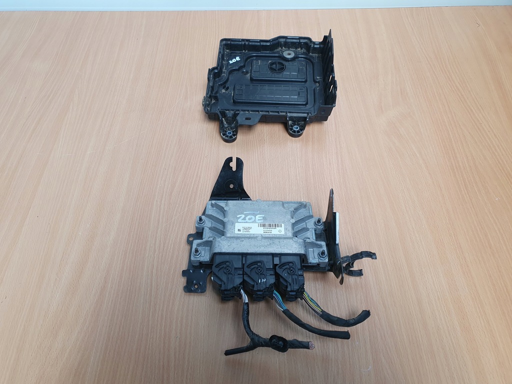 фото №1, Бортовой компьютер блок управления двигателя renault zoe i 237d40254r