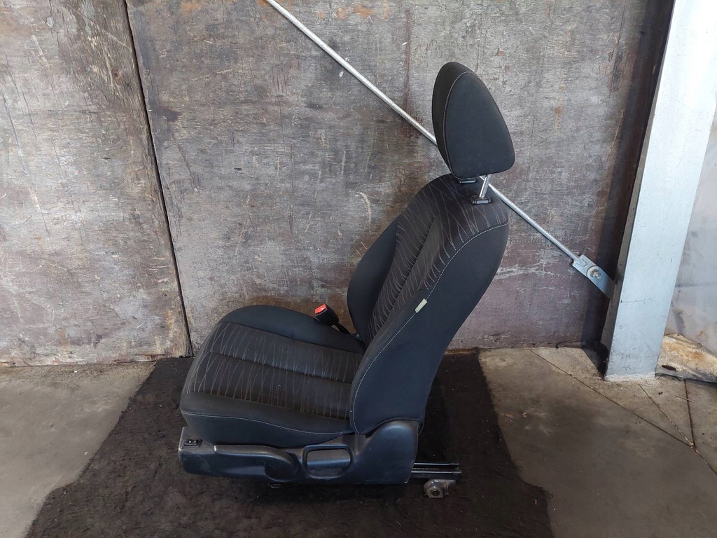 фото №13, Сидіння комплект лівий правий заднє сидіння задня mazda 2 de 5d 07-10r europa