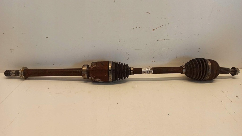 фото №1, Привідний вал права перед довга 391006725r dacia duster ii 1.3tce