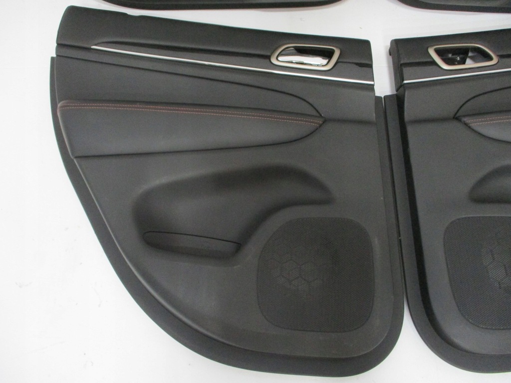 фото №4, Обивка обшивка дверь jeep grand cherokee 16r