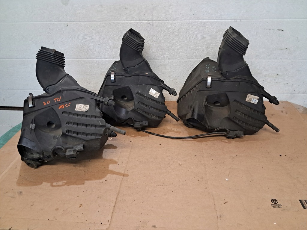 фото №1, Корпус фільтра повітря 059133835e audi a6 c6 3.0 tdi