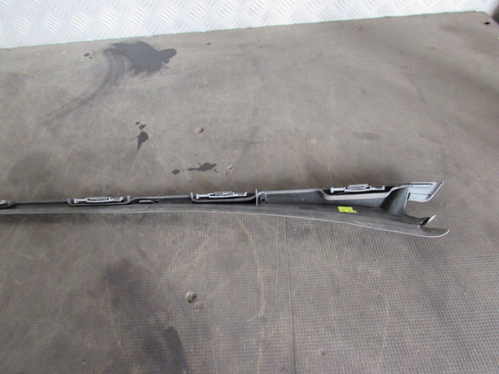 фото №8, Молдинг стекло лобовое правый перед 96858533 peugeot 5008 i 09-13 r.