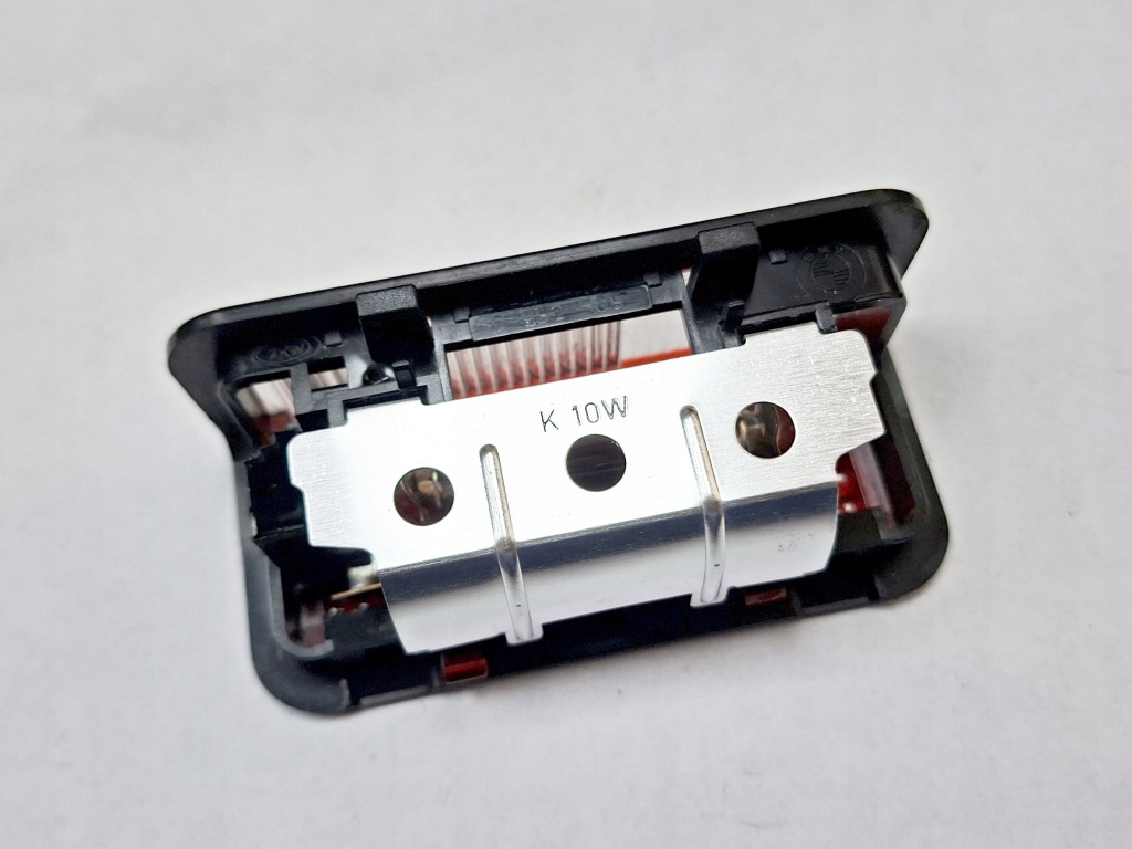 Лампа освітлення кришки багажника bmw e39 e46 e61 e65 e91 f01 f10 x3 e83 Оригінал