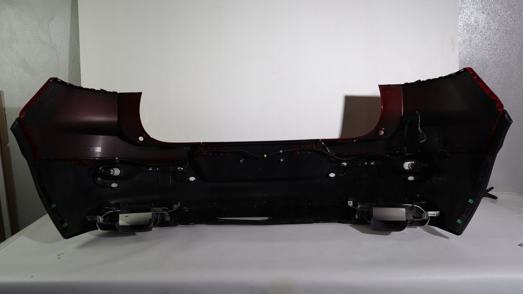 фото №10, Volvo xc40 r-design бампер задня 725