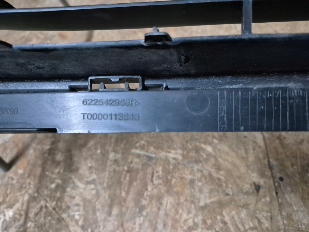 фото №9, Renault clio iv 4 решётка бампера передний перед