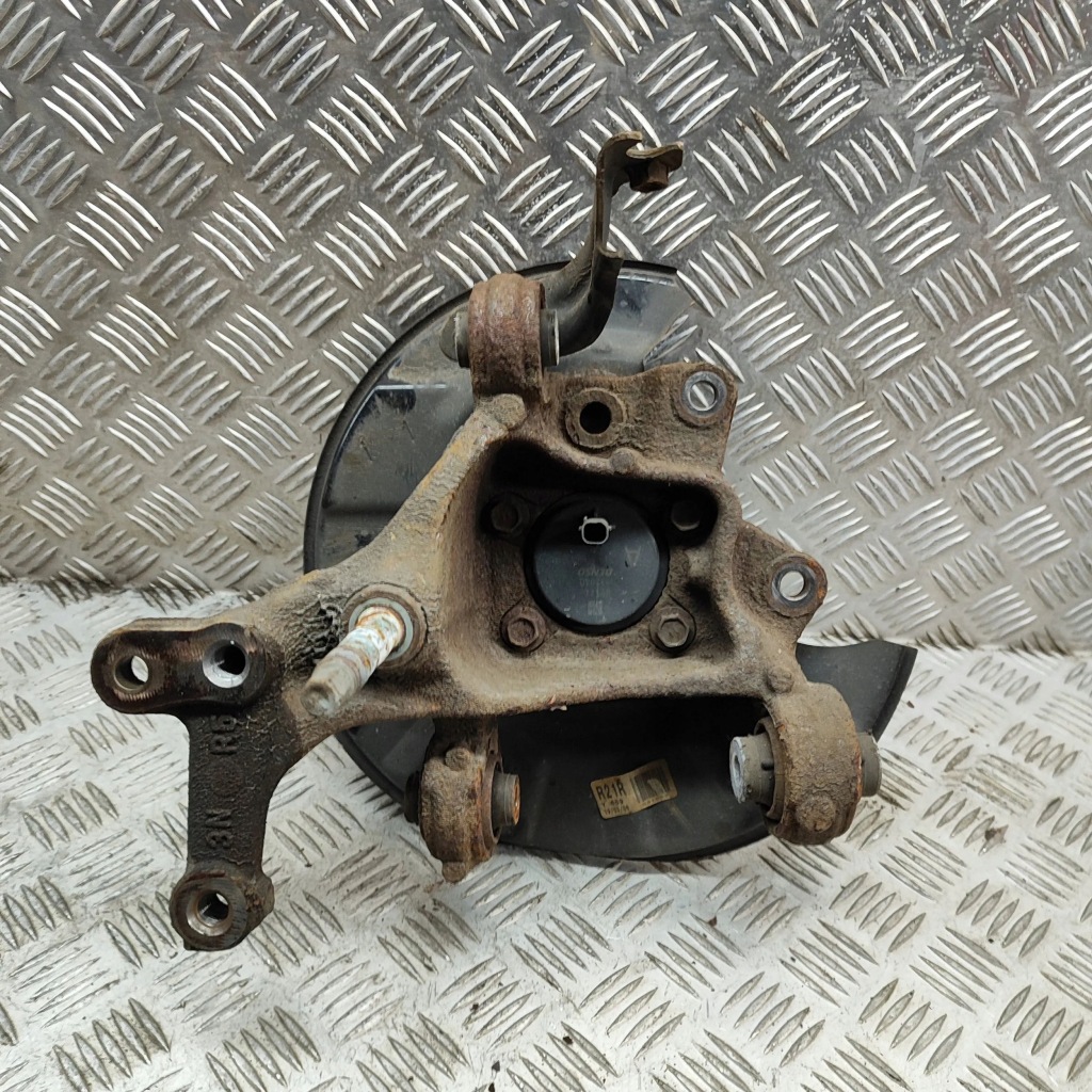 Lexus ux 2019 права сторона ступиця колеса заднього Ціна