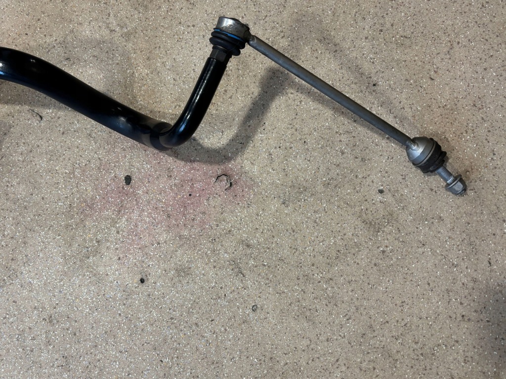 Стабилизатор передний mercedes-benz e w214 a2063232200 Оригинал