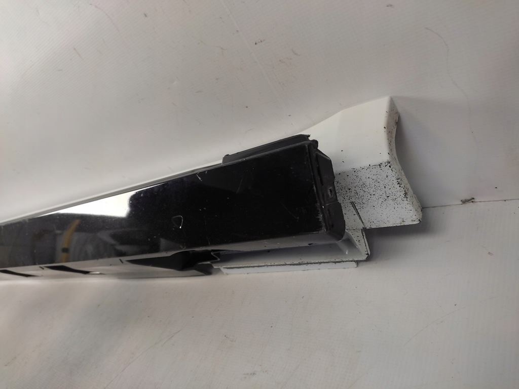 фото №8, Audi a7 c8 s-line 4k8 молдинг поріг права 2018-