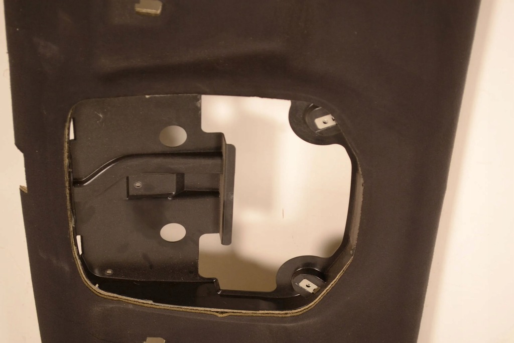 фото №2, Maserati levante 2016 потолок