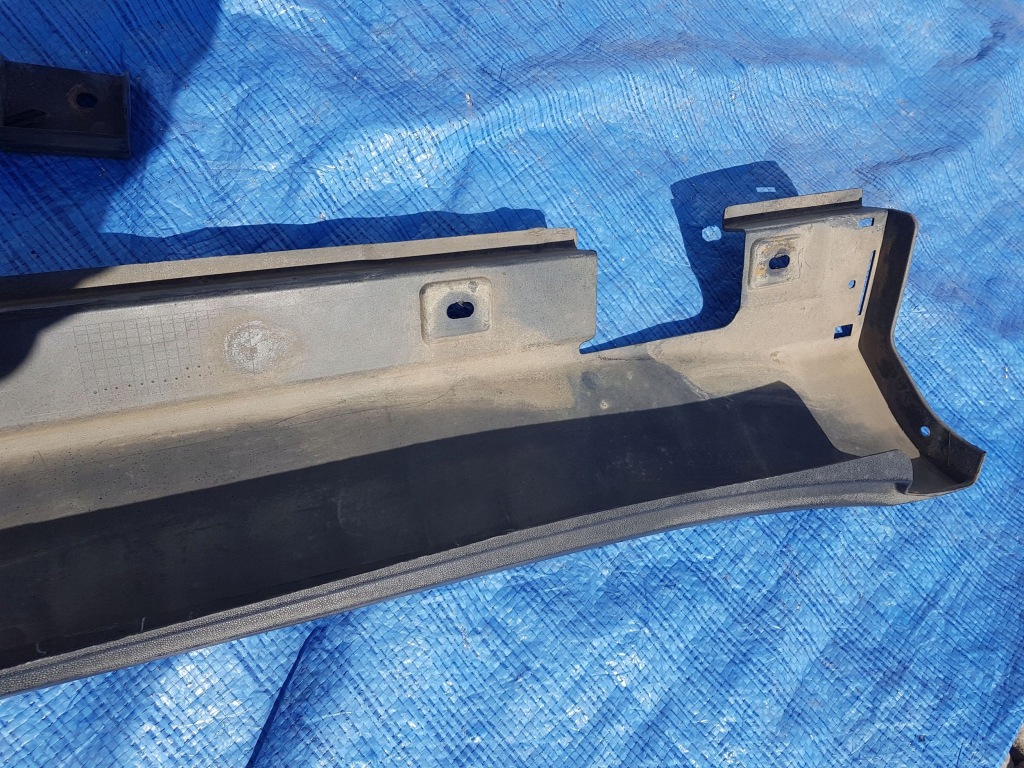 Купити Mercedes ml w164 накладка поріг поріг накладка ліва a1646900140