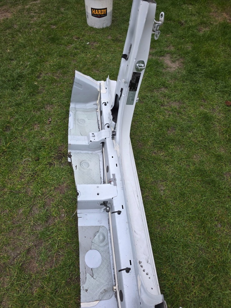 Лівий поріг стійку  обшивка hyundai i20 2 рік 2020 в Україні