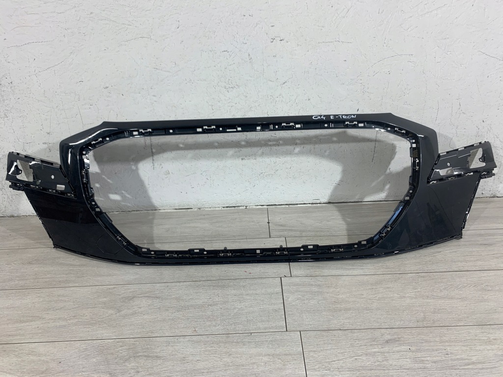 фото №1, Audi q4 e-tron 89a рамка решітка решітка оригінал