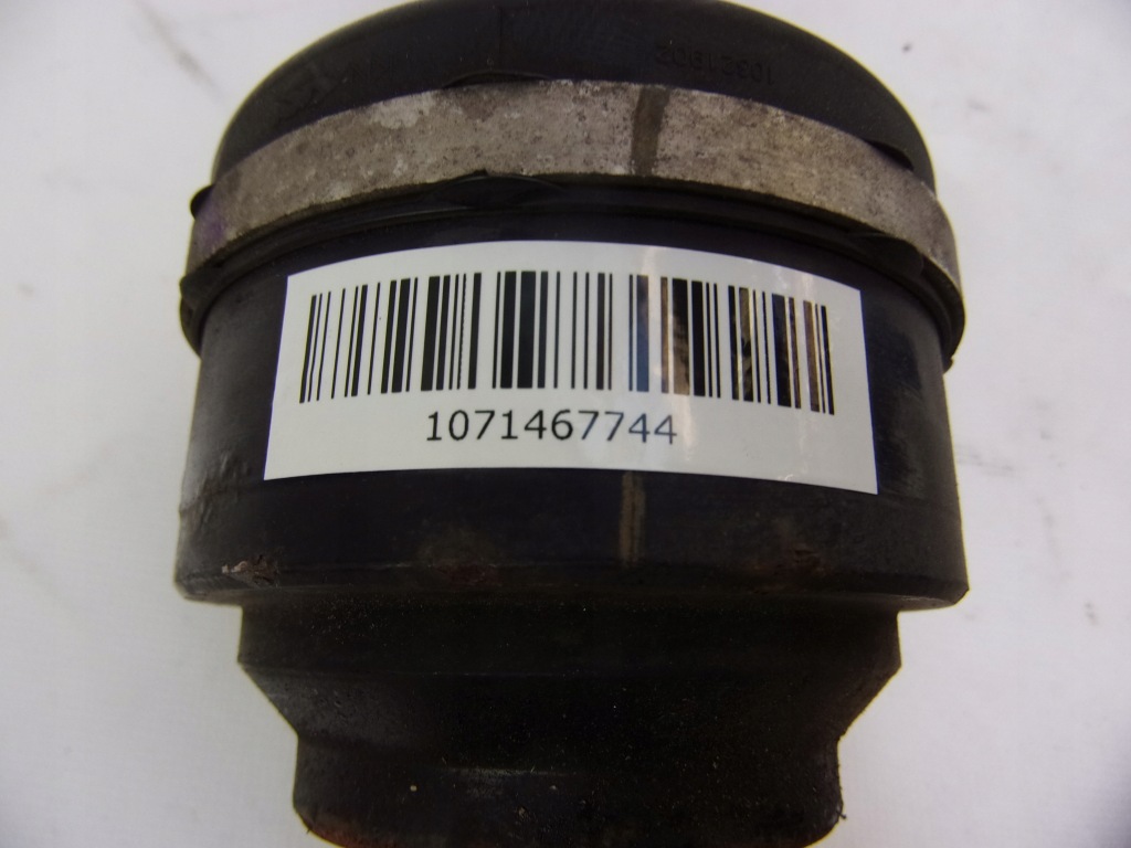 Jeep grand cherokee wk2 3.0 привідний вал права задні 68193667ac в Україні