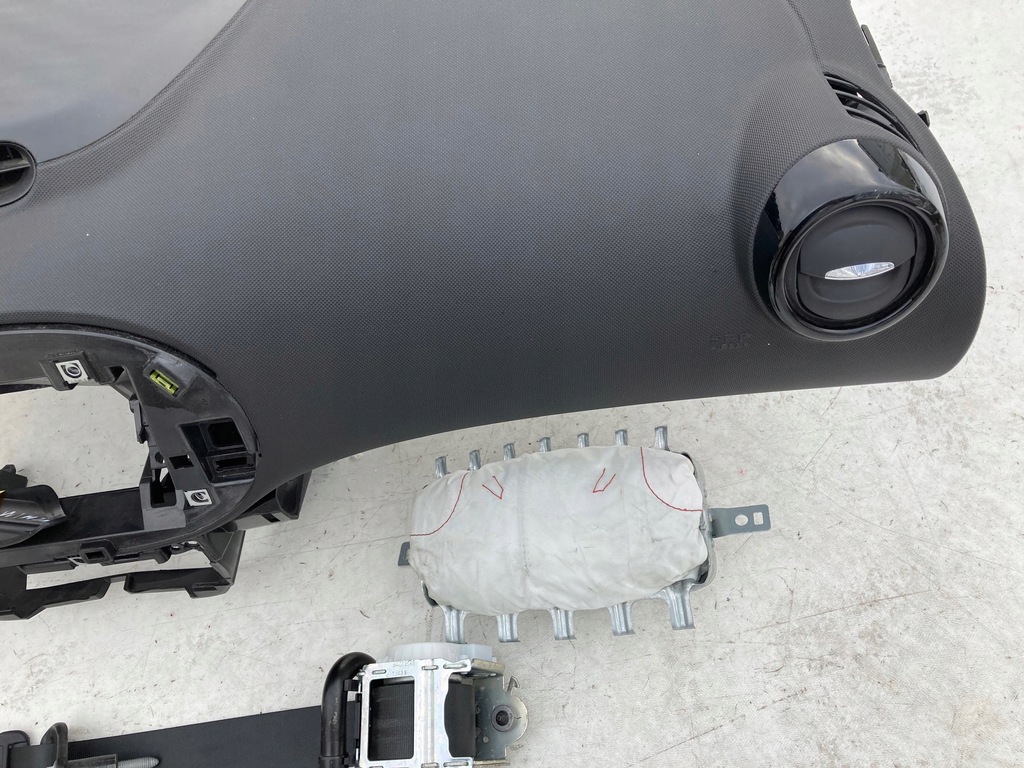 фото №6, Renault twingo 3 приборная панель приборная панель консоль подушки безопасности pas