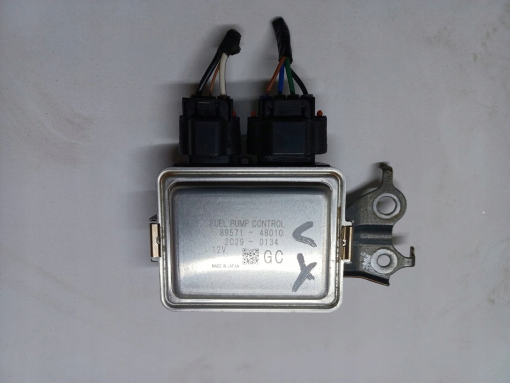 Купити Модуль блок керування насоса пального lexus ux 89571-48010