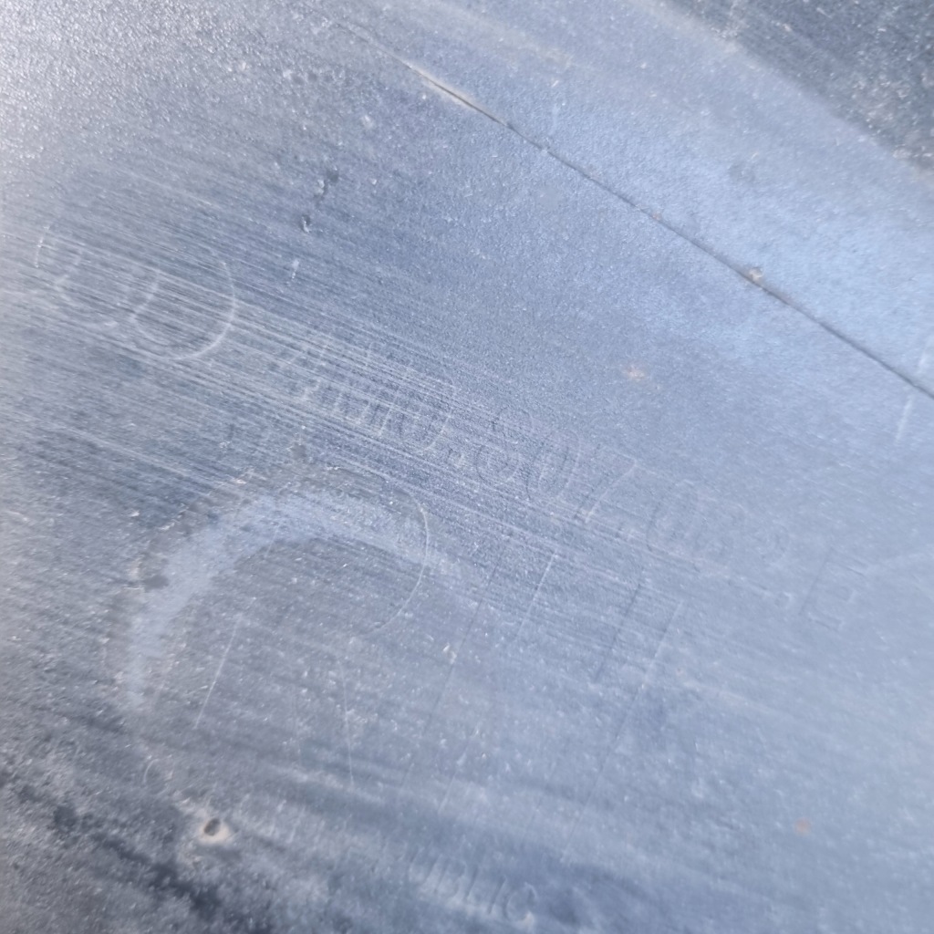 фото №12, Audi q7 4m 4m0 4m0807061e молдинг бампера обшивка кутик 4m08