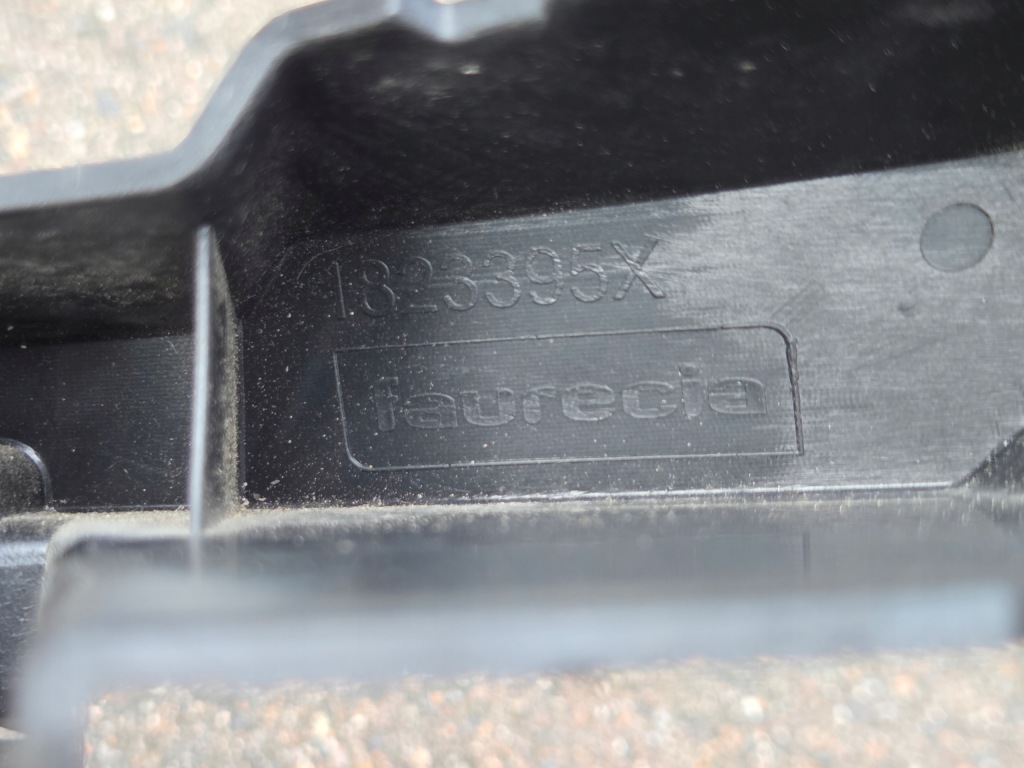 фото №12, Citroen c3 aircross przed lift кронштейн лампы правый перед 13490039 17-2021