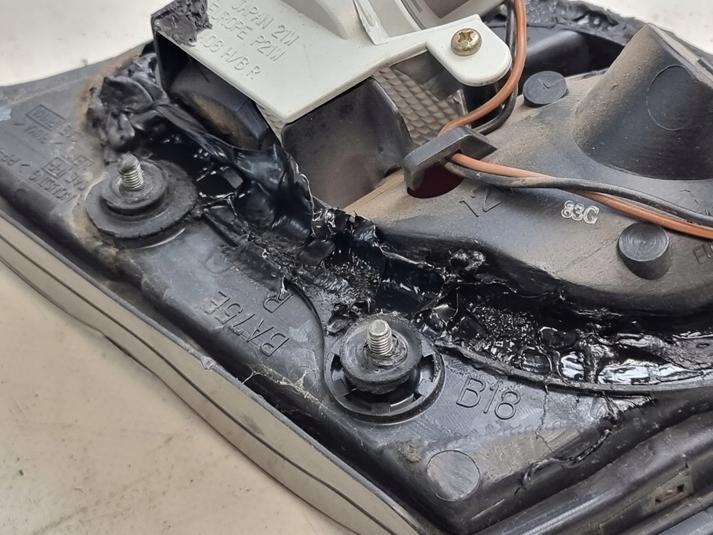 фото №9, Лампа задняя правая w крышка lift 3d оригинальный номер ba75eb18 nissan almera n15