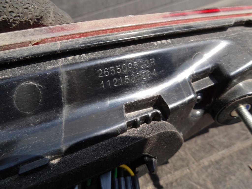 фото №6, Renault arkana 2022 led лампа задняя правая w крышка europa оригинал