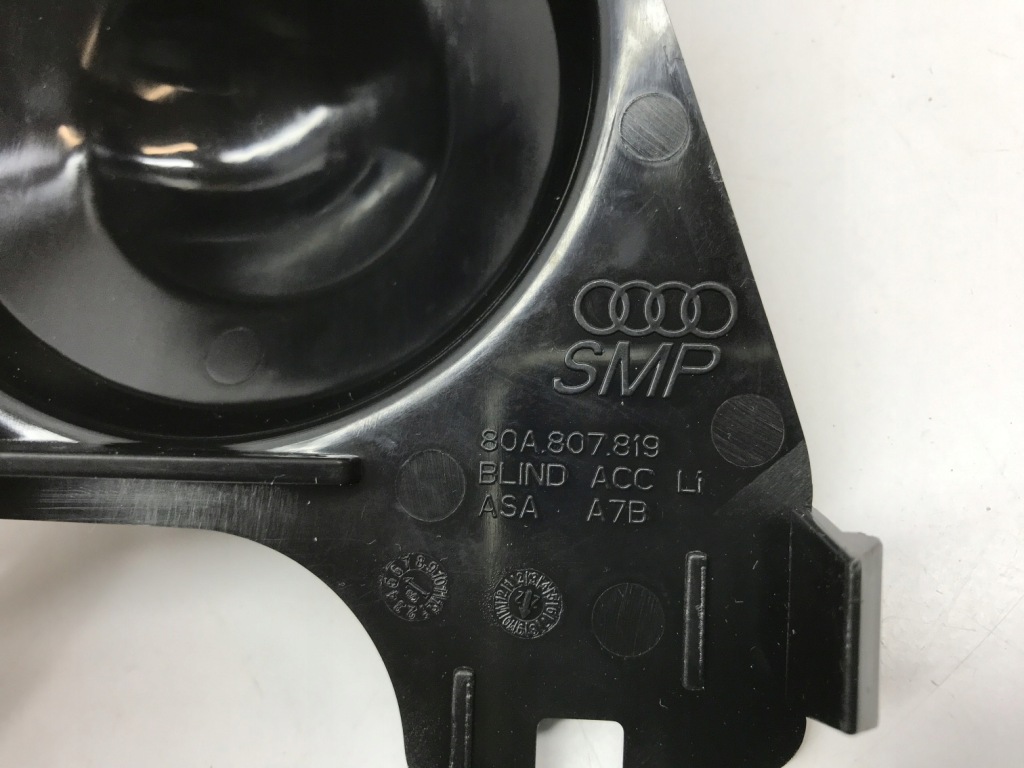 Заглушка радара distronic решётки левый бампера audi q5 2017- 80a807819 Оригинал