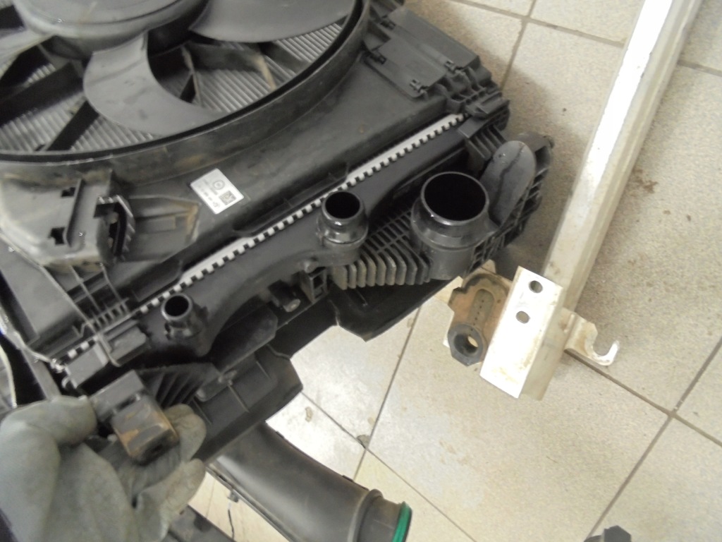 Купить Ремень передний усилитель радиатор балка жалюзи mercedes a -klasa w177 1.3b