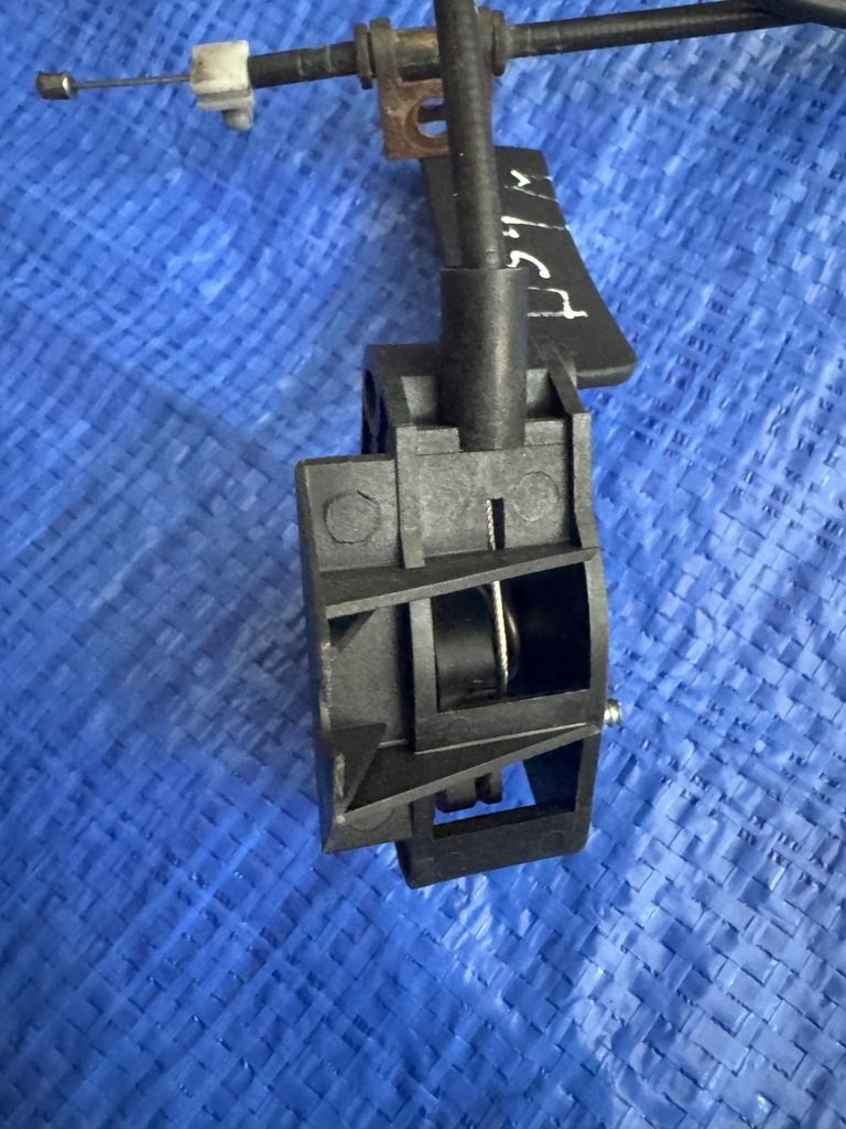 фото №7, Трос тягa відкривання капот citroen ds4