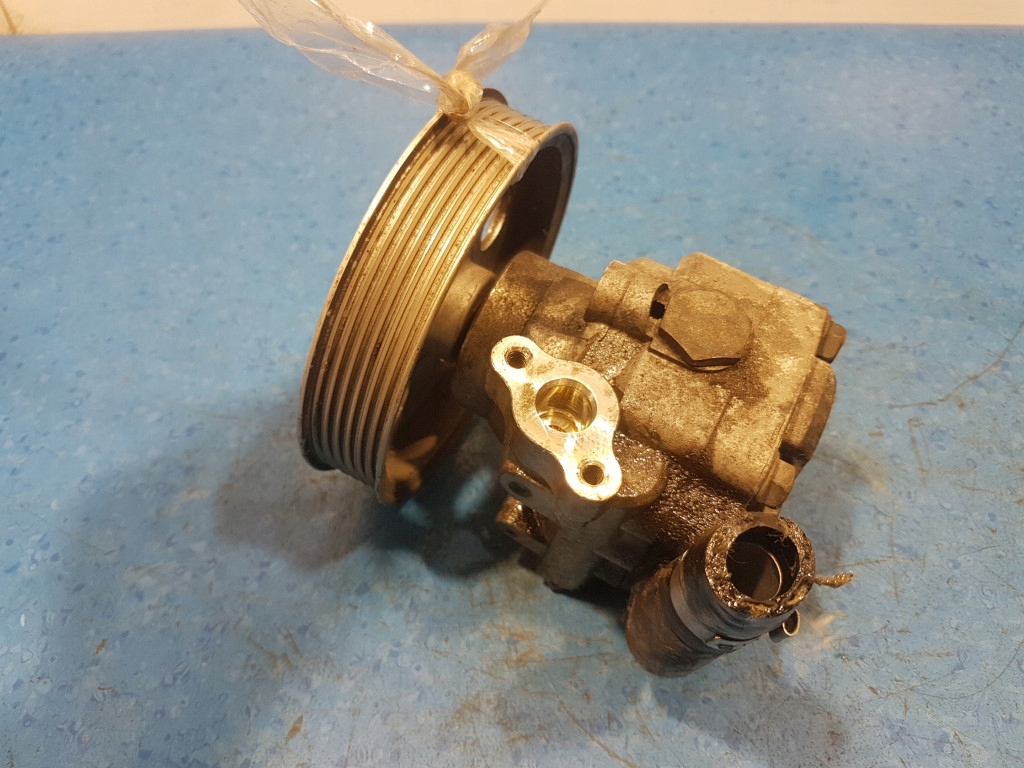 фото №4, Audi a5 8t 2.0 tfsi насос усилителя руля 8k0145153f