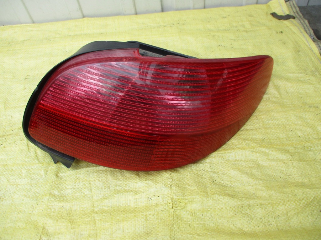 фото №1, Peugeot 206 cc лампа задняя правая правый задняя