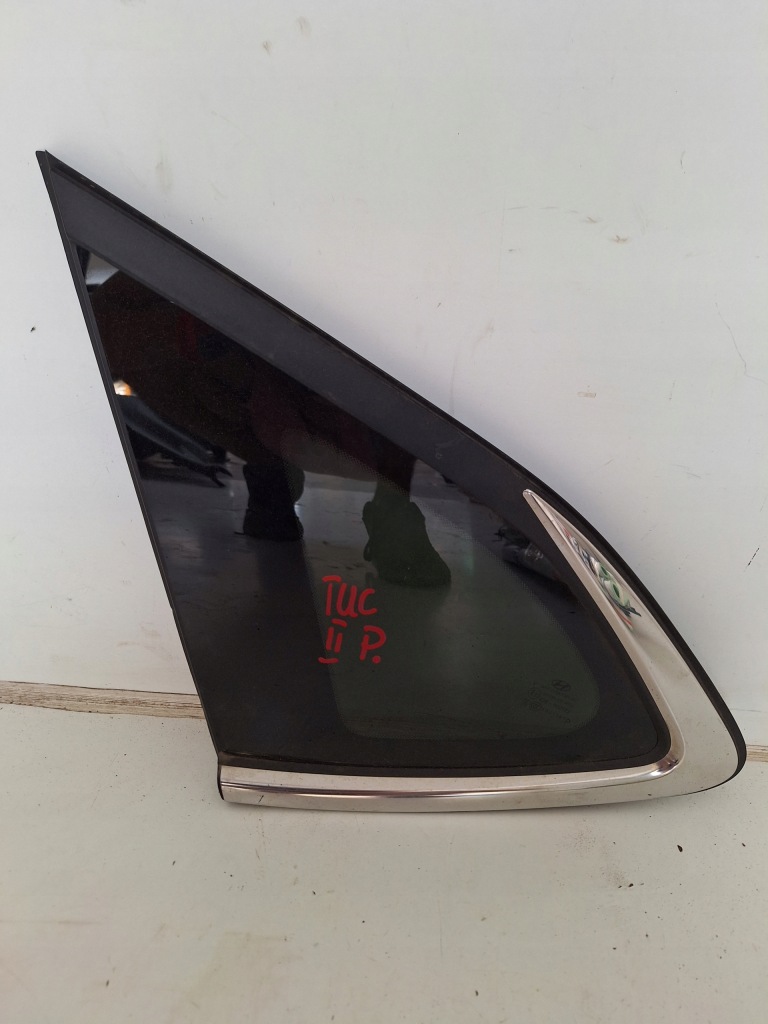 фото №1, Стекло кузовная левый задняя tucson ii iii 15- хромированная оригинальный номер 87810-d3100