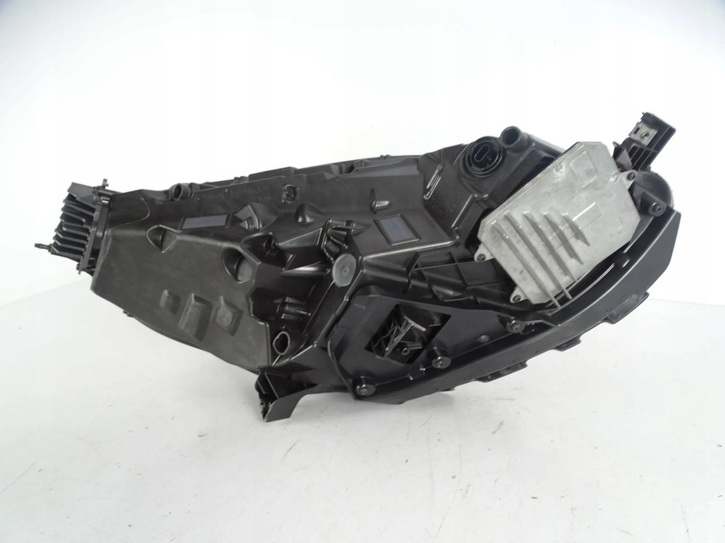 Фара перед передня ліва tesla 3 full led в Україні