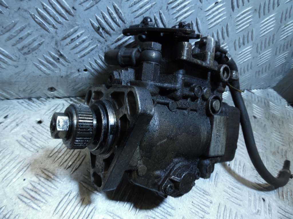 Насос впрыскная renault master Цена