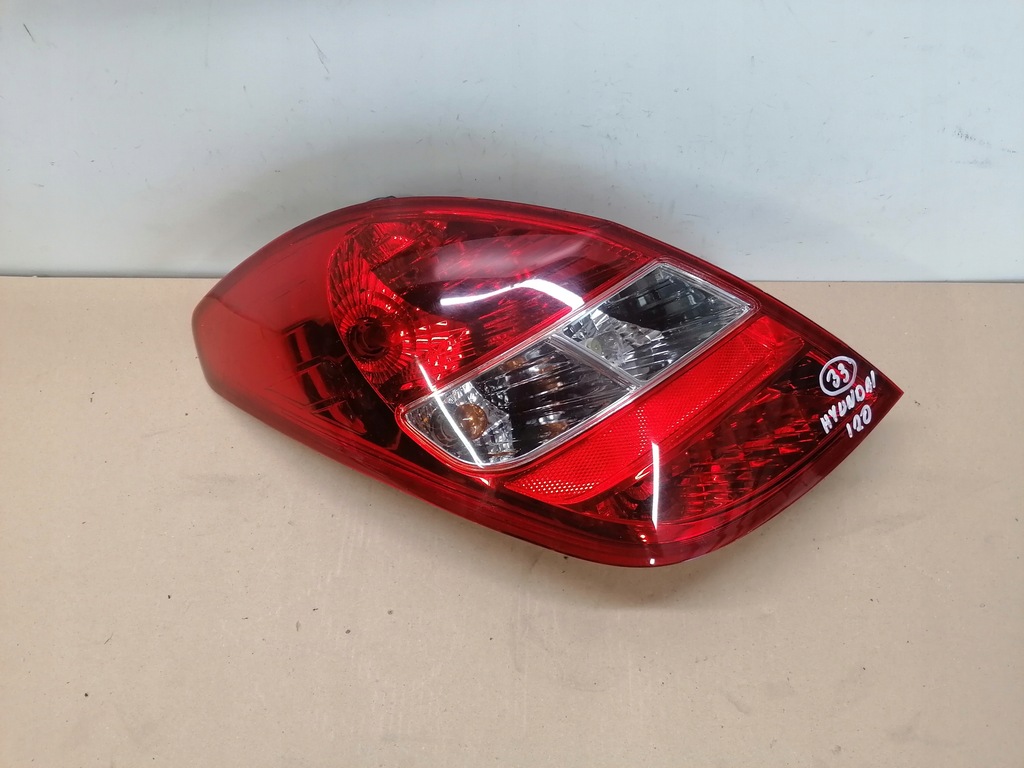 фото №9, Лампа правая + левая задняя hyundai i i20 08-12 5d hb