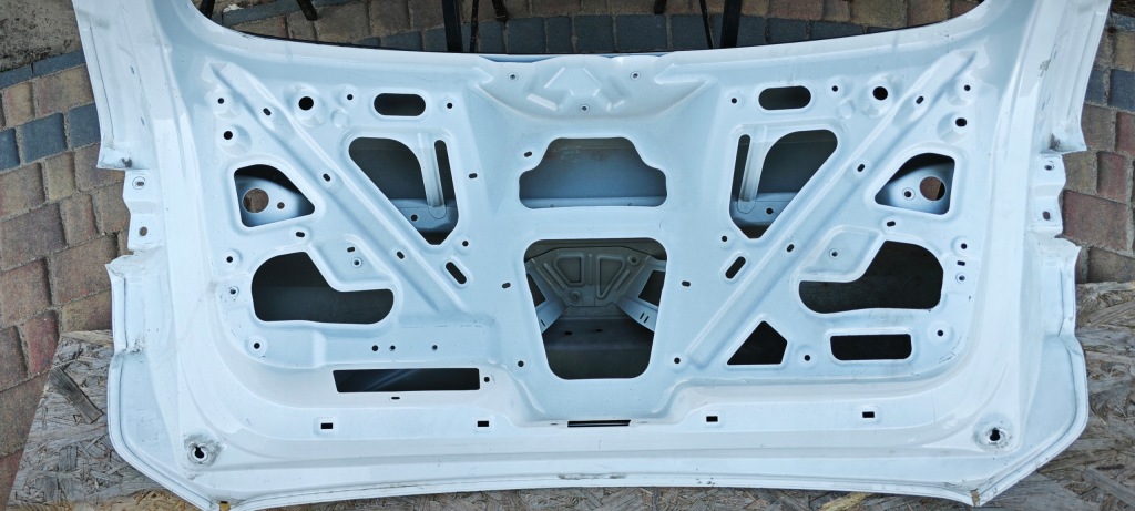 Крышка багажника задний багажника byd уплотнитель u оригинал фара задний задняя Недорого