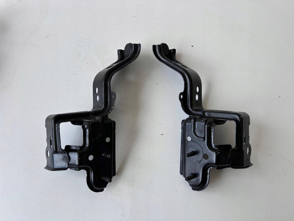 Купить Toyota yaris cross кронштейн поперечина левый правый оригинал